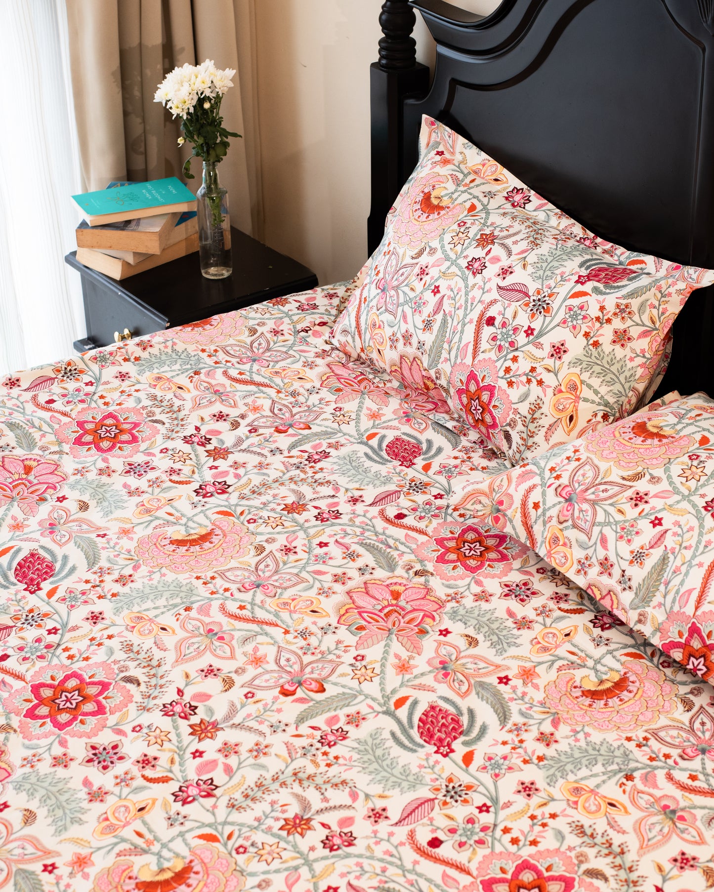 Crimson Blossom Bedsheet