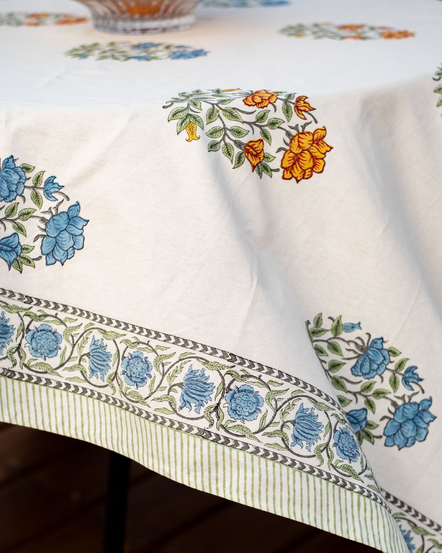 Golden Breeze Table Cover